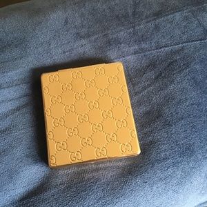 Gucci compact